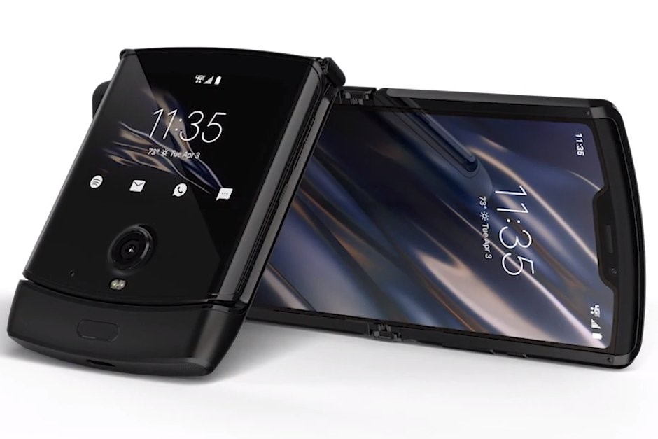 Motorola Razr is The Best Foldable Smartphone Yet